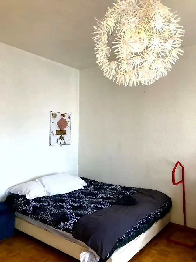 Studio Eaux Vives Otel Cenevre İsviçre
